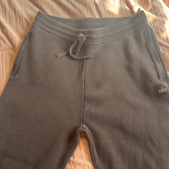 ALO Yoga Pants - ALO Yoga Brown Knitwear